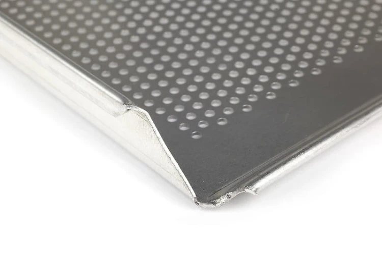 Blacha piekarnicza 3 ranty perforowana 60x40x2 cm aluminium gr. 1,5 mm